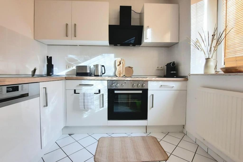 Stadt-Oase - Kostenlos Parken, Ruhig, Kliniken, Gop, Bali-Therme, Boxspringbett Bad Oeynhausen Luaran gambar
